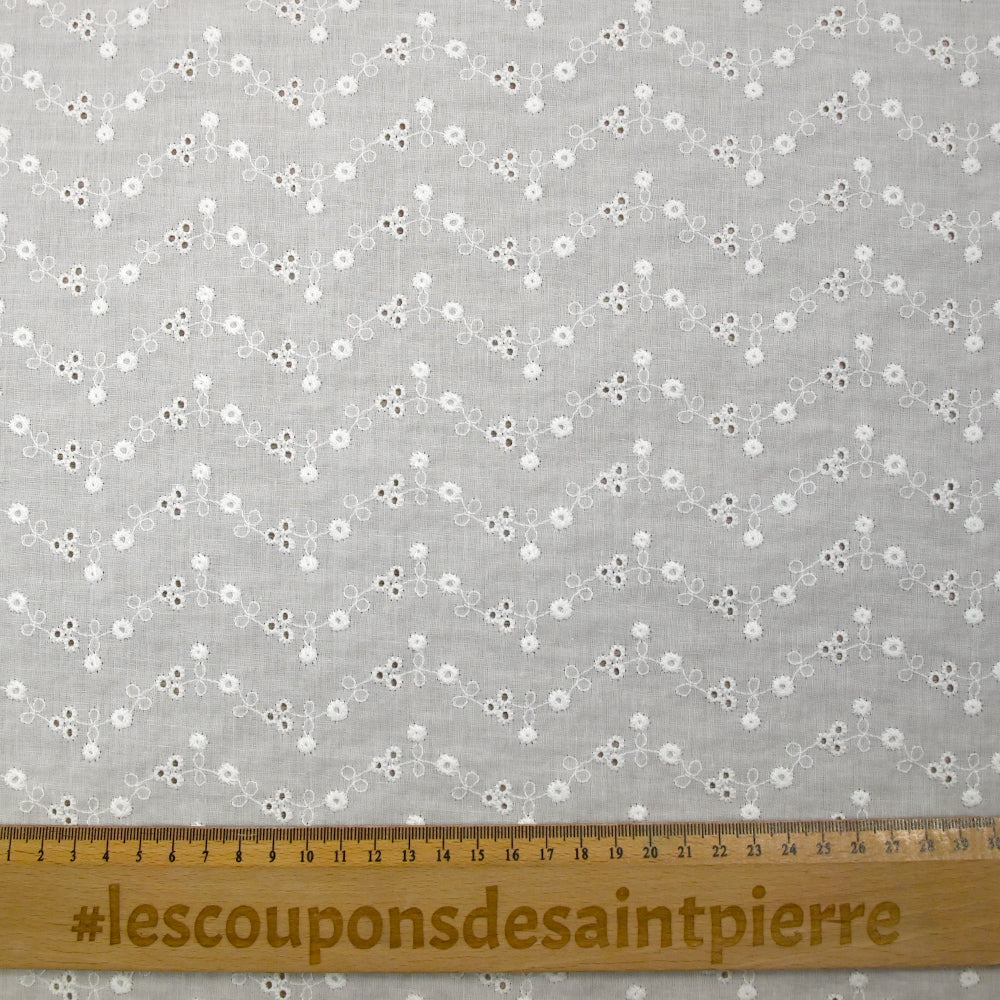 Broderie anglaise Aoife blanc cassé - Image 3