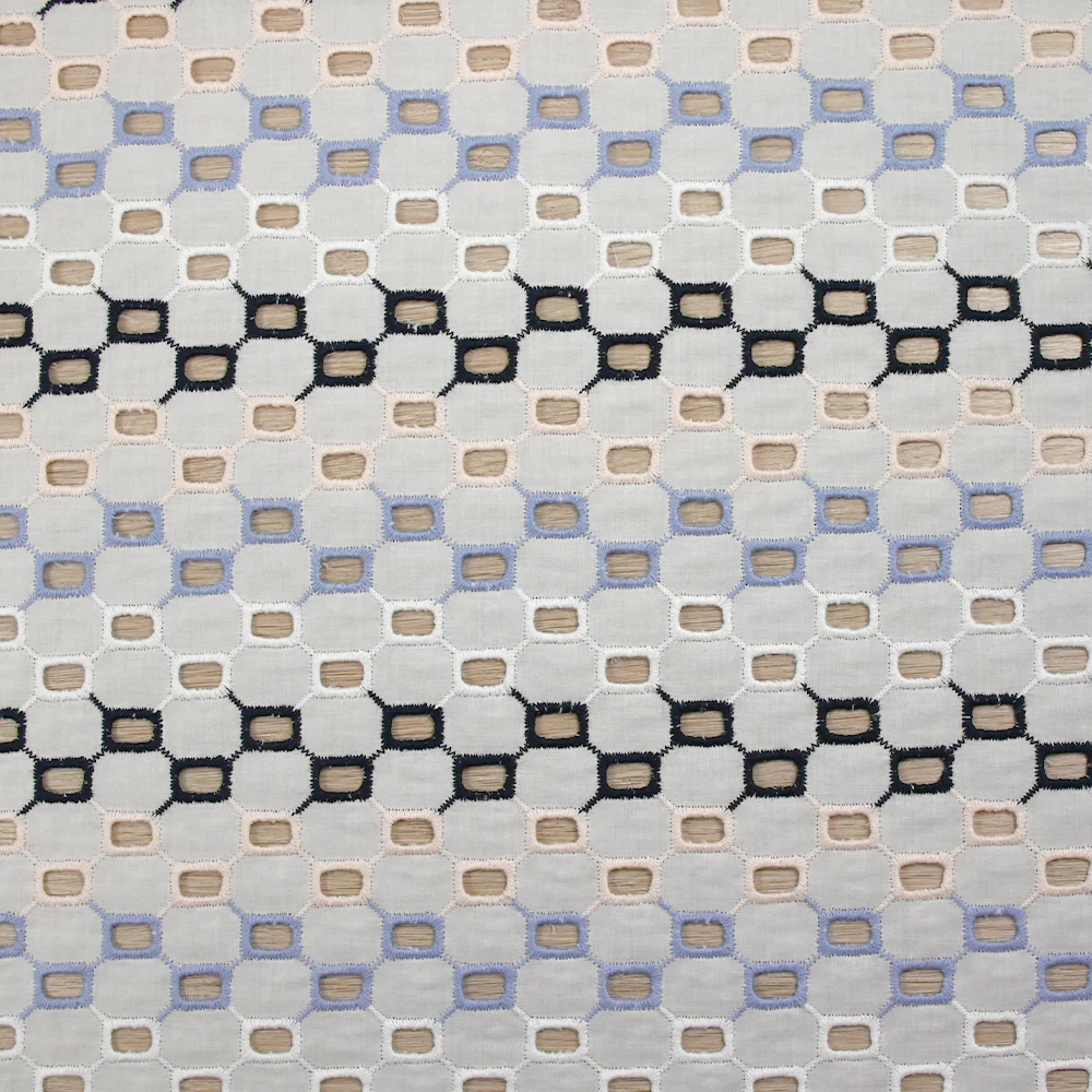Broderie anglaise géométrie marine, bleu et rose pâle fond blanc - Image 4
