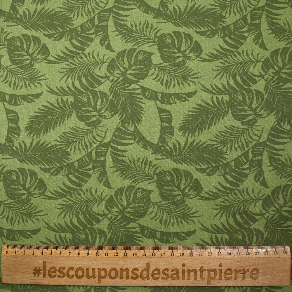 Coton imprimé envolée de feuilles fond vert - Image 3