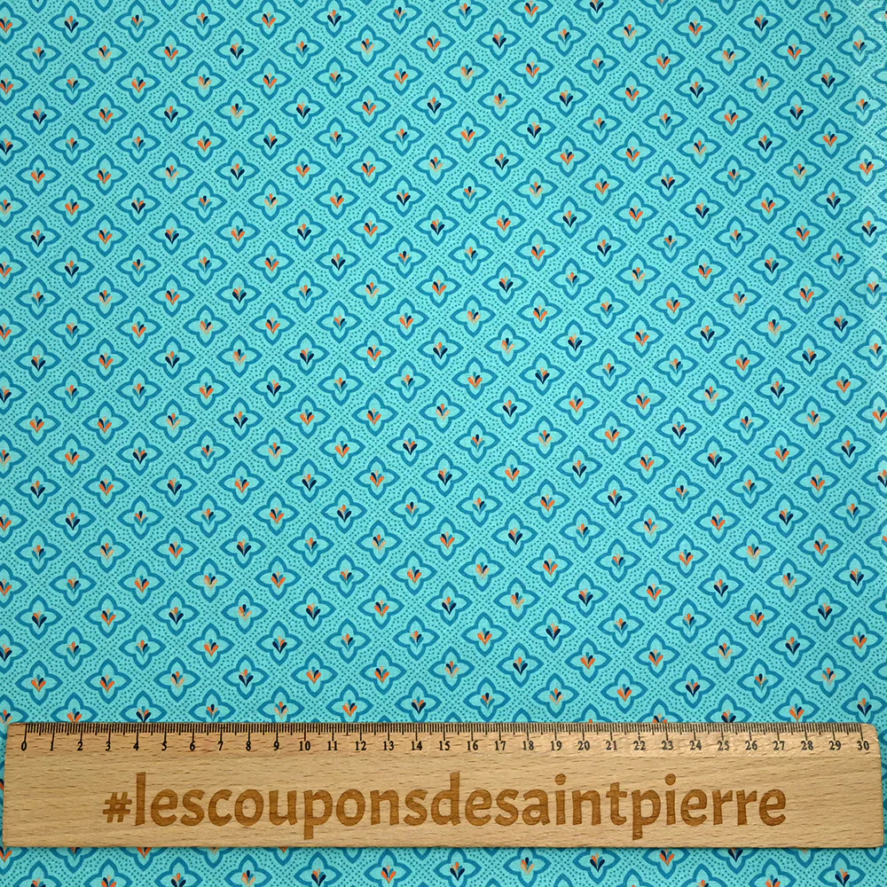 Coton imprimé flamme en trèfles fond bleu - Image 3