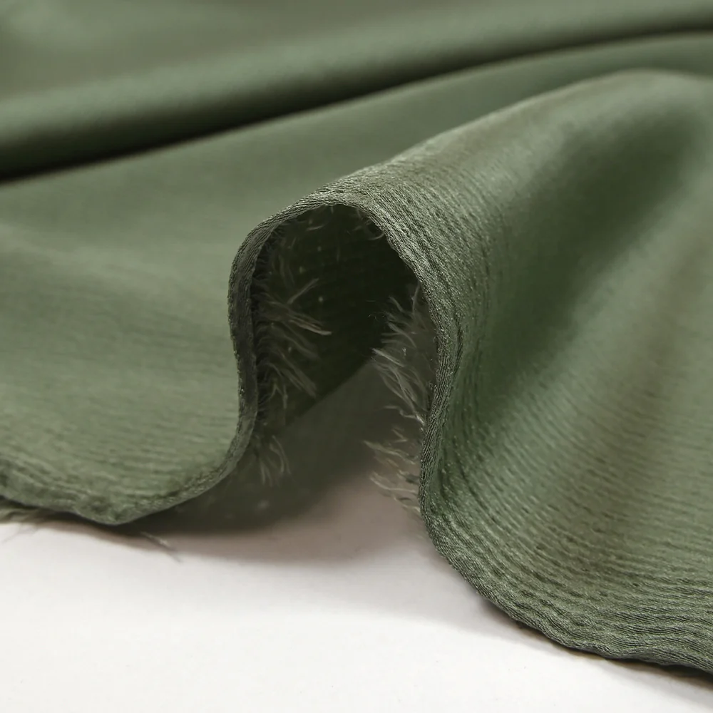 Crêpe satin polyester Bubble kaki - Image 5