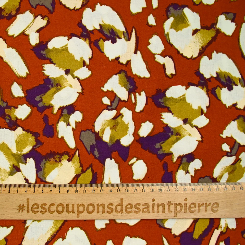 Crêpe viscose imprimé peinture fond marron - Image 4