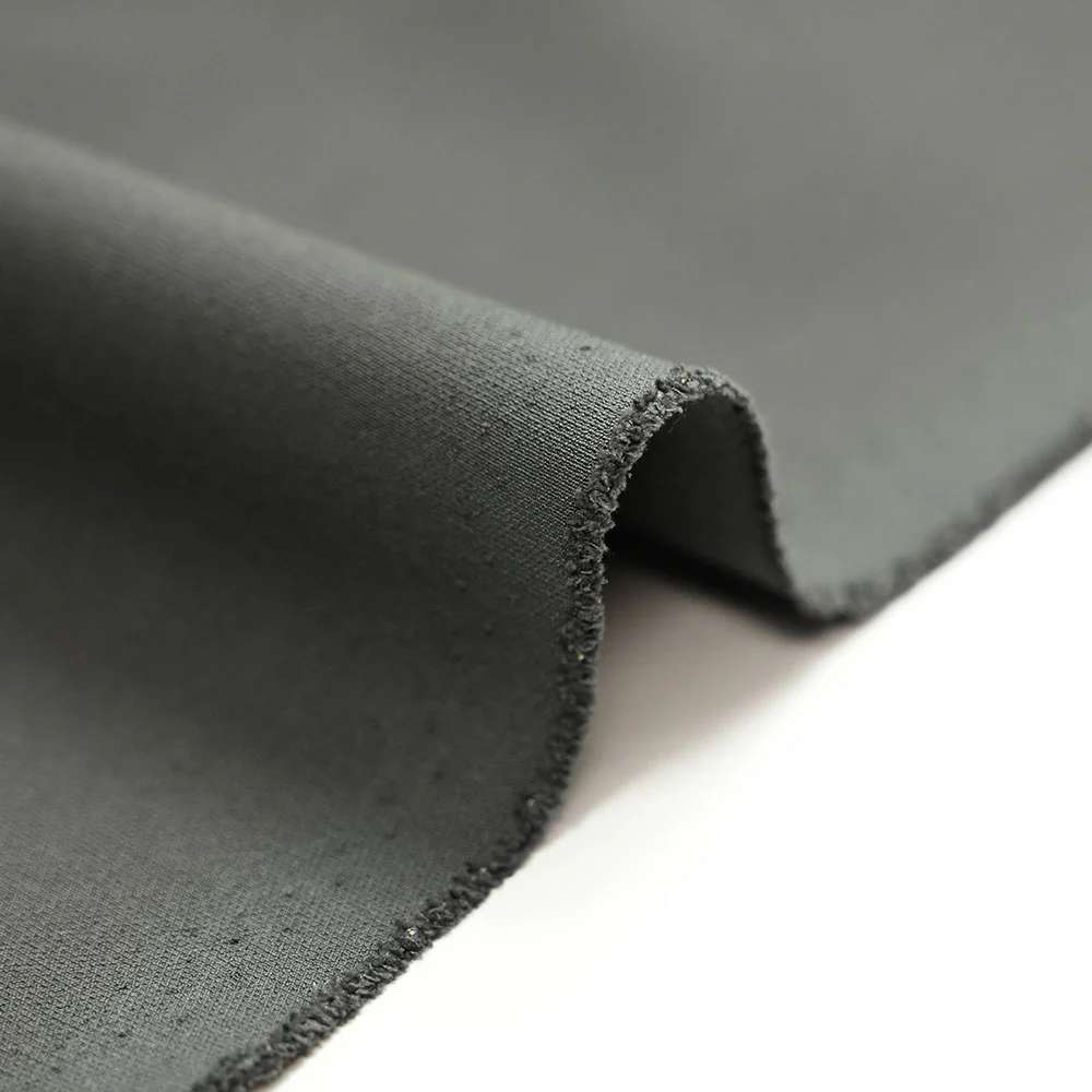 Double crêpe de polyester envers sergé gris souris - Image 4