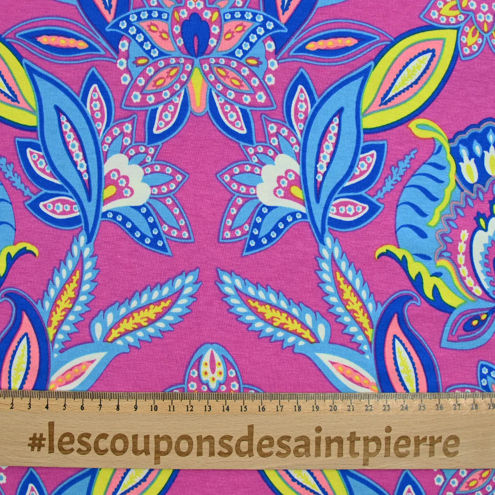Jersey de viscose imprimé valhalla fond fuchsia - Image 3