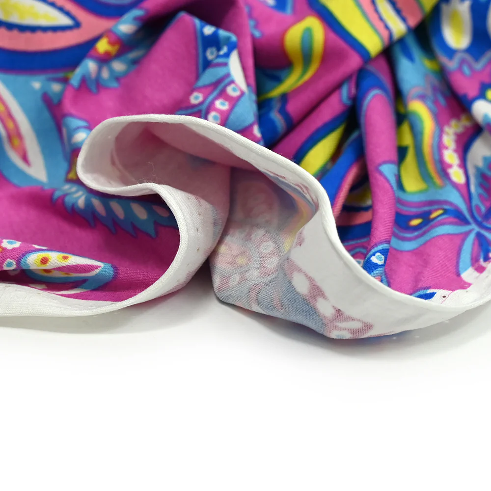 Jersey de viscose imprimé valhalla fond fuchsia - Image 4