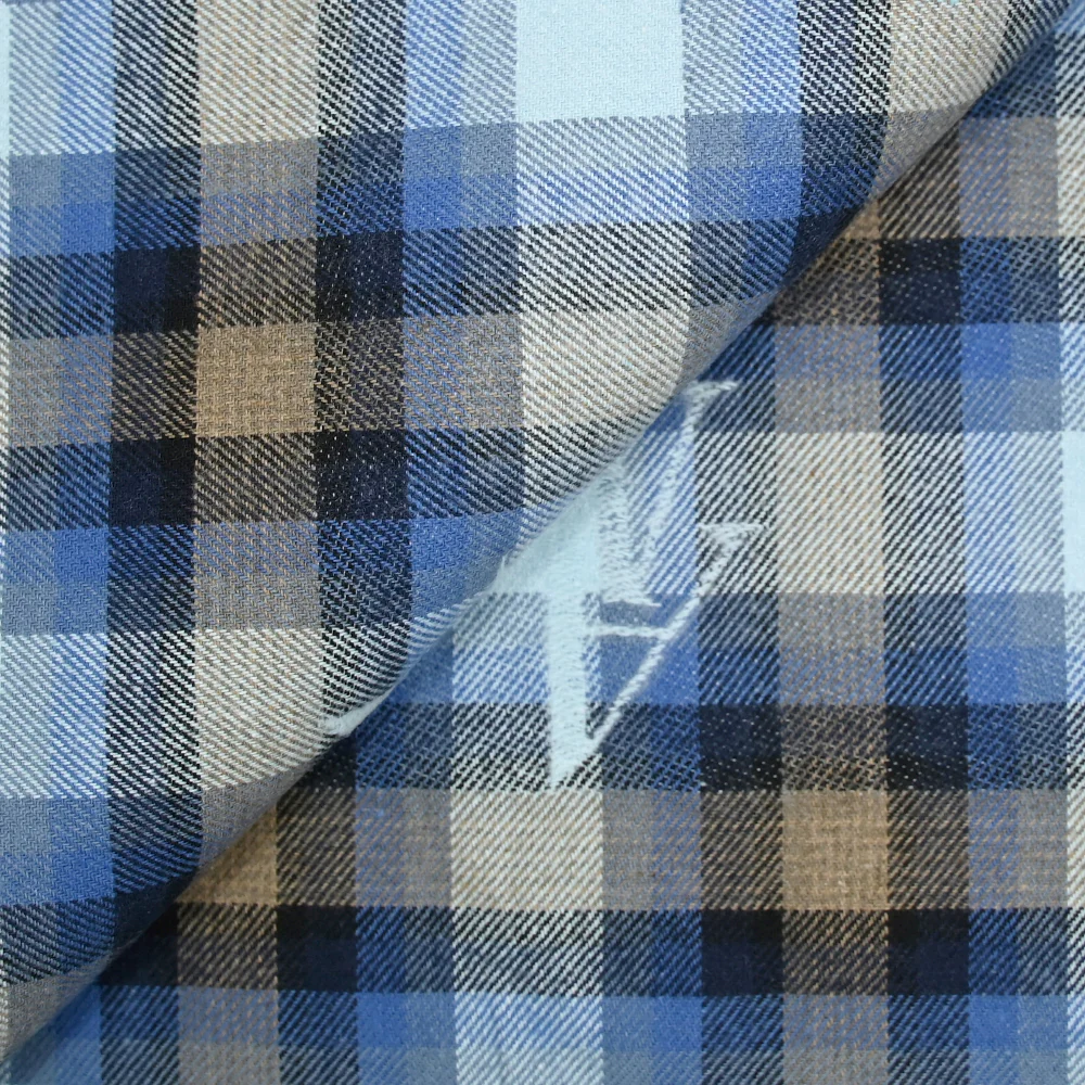 Lainage polycoton brossé et brodé à carreaux bleu et beige - Image 3