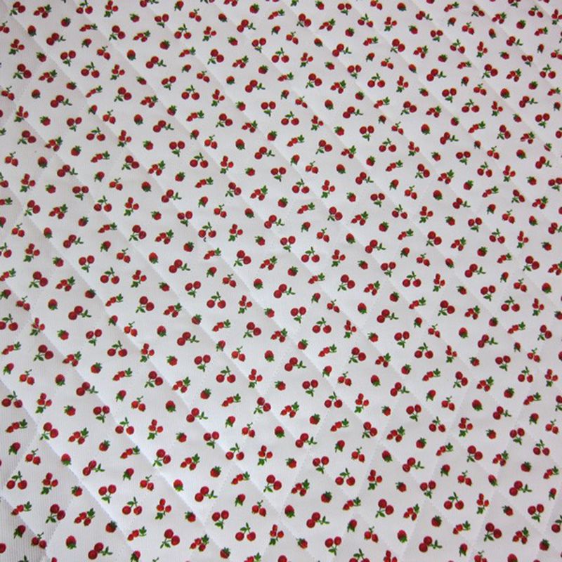 PIQUÉ DE COTON MATELASSÉ CERISES AU MÈTRE - Image 3