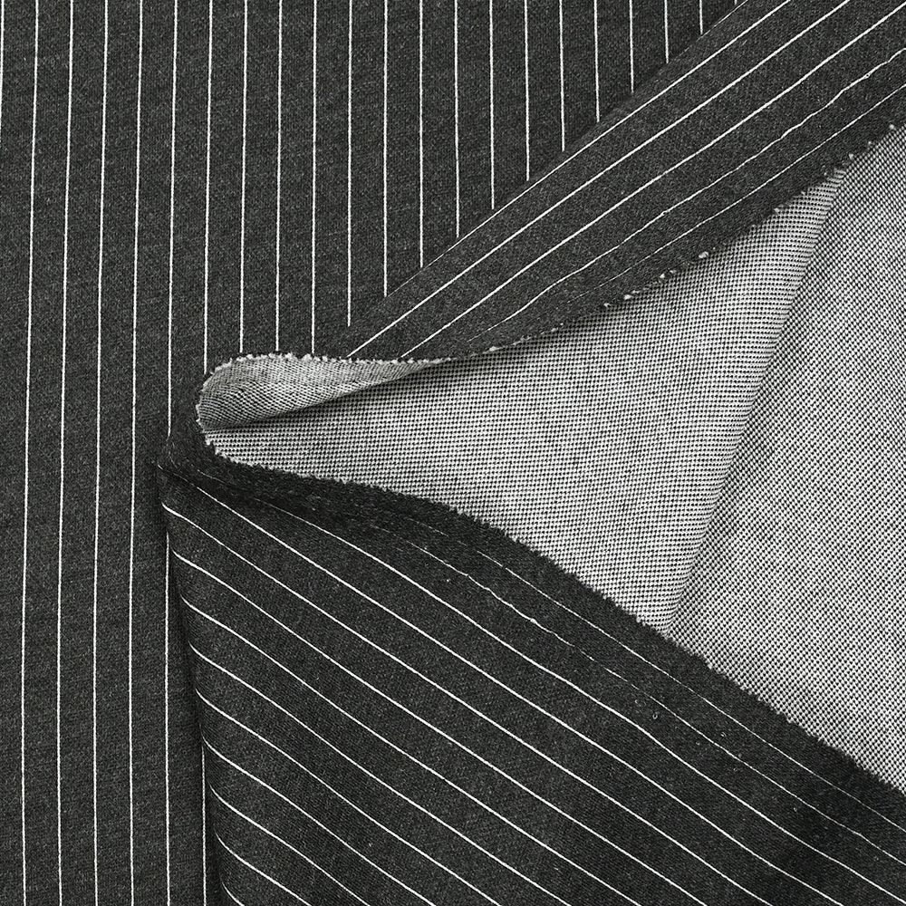 Maille Milano polyviscose fine rayure 8 mm fond anthracite - Image 6