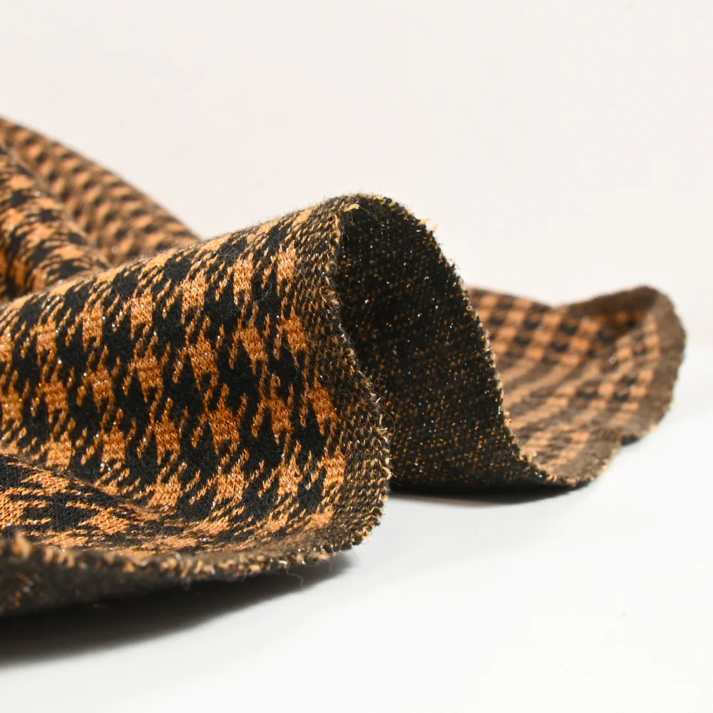 Maille Milano polyviscose Lurex pied de poule camel - Image 5