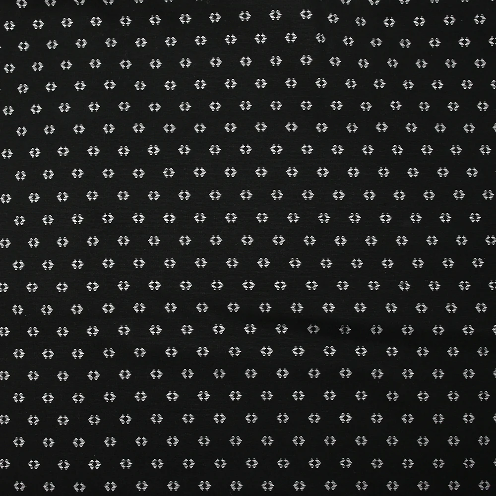 Maille Milano polyviscose minimalisme fond noir