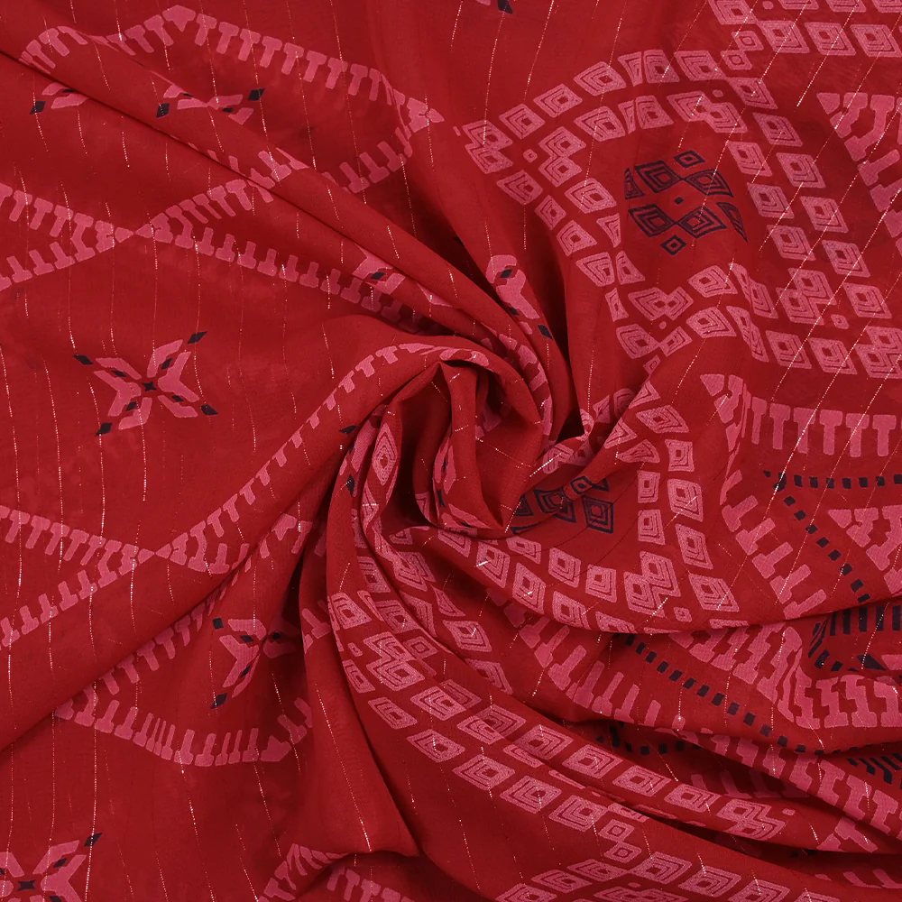 Mousseline imprimée lurex aztèque géométrique fond rouge - Image 2