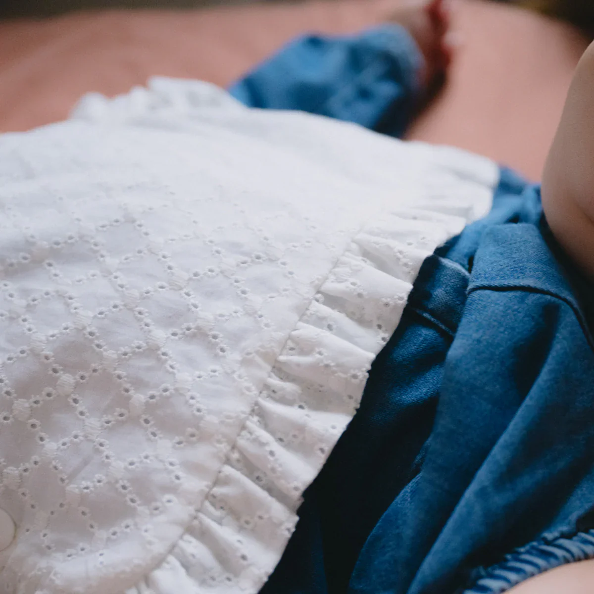 Patron plastron, pull sans manches et bavoir bébé ADÉLAÏDE - Image 8