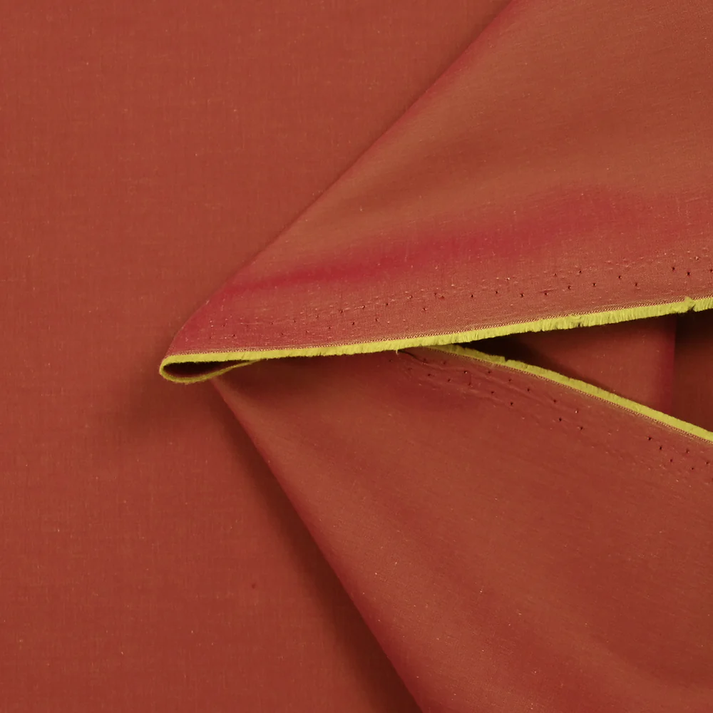 Polycoton changeant rouge capucine - Image 3