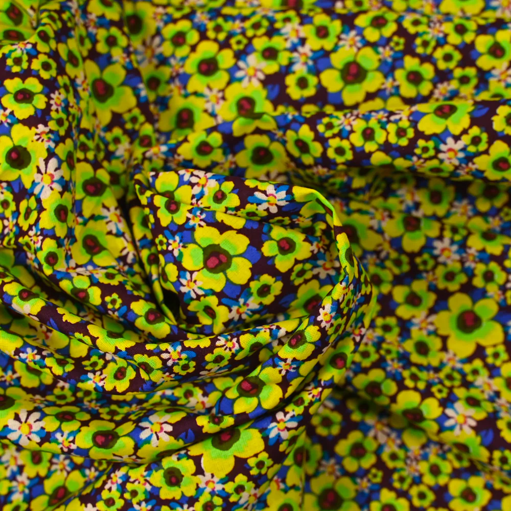 Popeline de coton imprimée fleurs Anna jaune fond violet foncé - Image 2