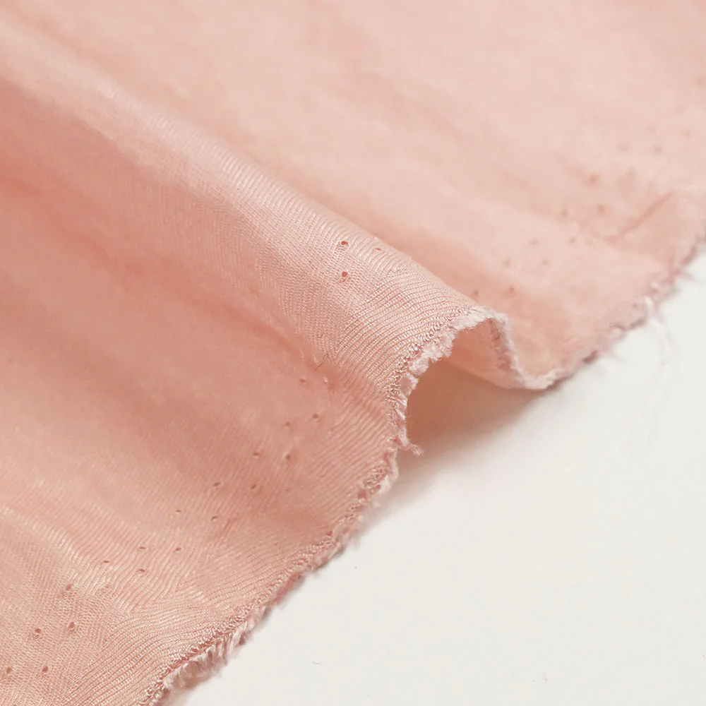 Twill polyviscose Rebecca rose blush - Image 4