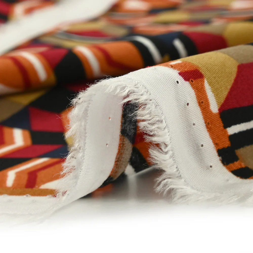 Viscose imprimée prismes en patchwork rouge et orange - Image 6