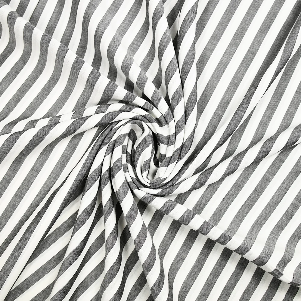 Viscose tissé teint rayure blanche fond noir - Image 2