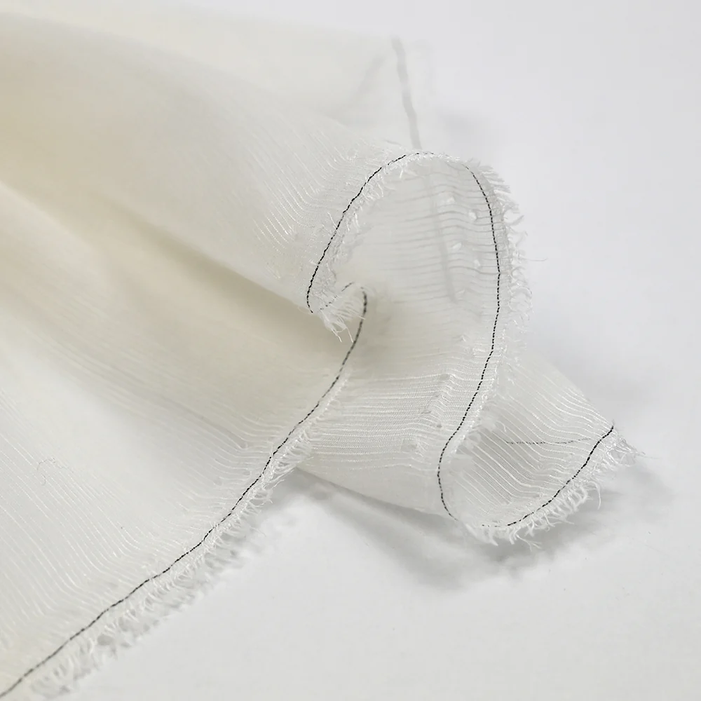 Voile de soie et viscose strié blanc cassé - Image 5